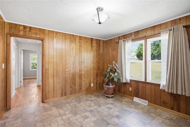 101 Mountain View Drive, Walhalla, SC 29691