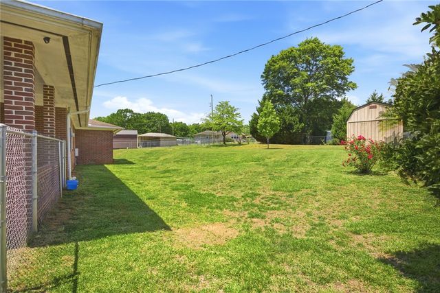 101 Mountain View Drive, Walhalla, SC 29691