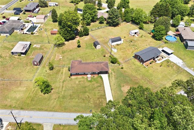 101 Mountain View Drive, Walhalla, SC 29691