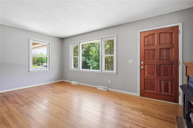101 Mountain View Drive, Walhalla, SC 29691