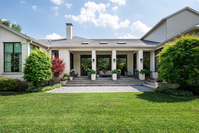 4611 Bobbitt Drive, Dallas, TX 75229