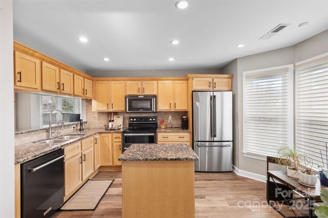 13820 Queens Harbor Road G, Charlotte, NC 28278