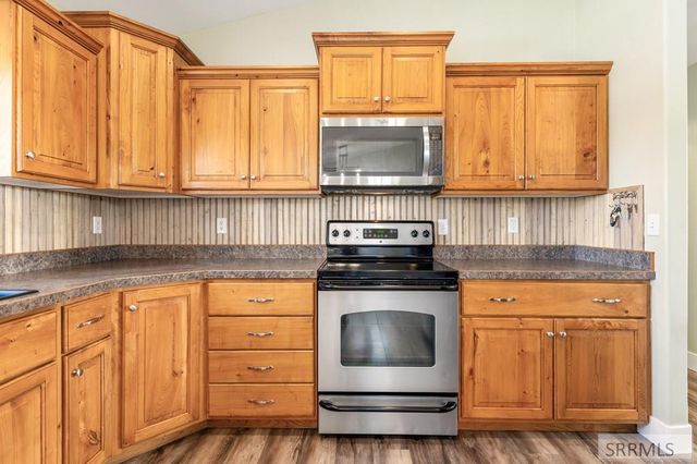 492 Oaktrail Drive, Chubbuck, ID 83202