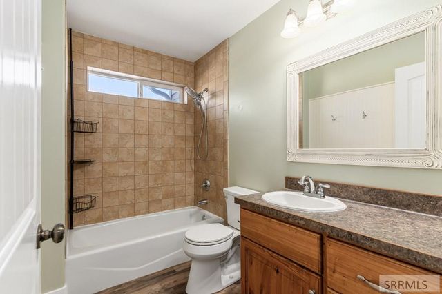 492 Oaktrail Drive, Chubbuck, ID 83202