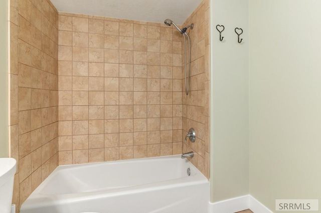 492 Oaktrail Drive, Chubbuck, ID 83202