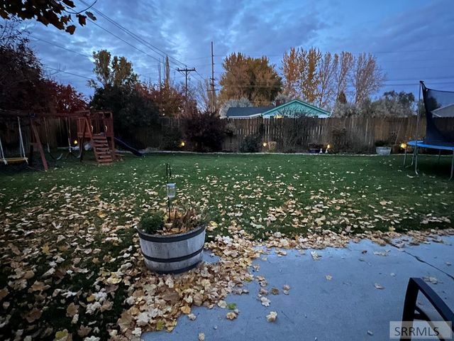 492 Oaktrail Drive, Chubbuck, ID 83202