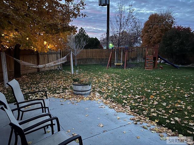 492 Oaktrail Drive, Chubbuck, ID 83202