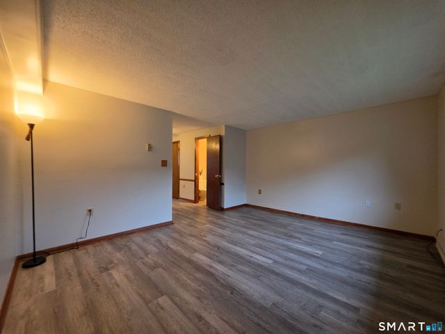 1568 Meriden Road 4C, Waterbury, CT 06705