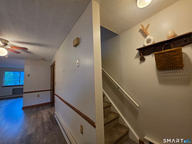 1568 Meriden Road 4C, Waterbury, CT 06705