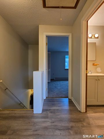 1568 Meriden Road 4C, Waterbury, CT 06705