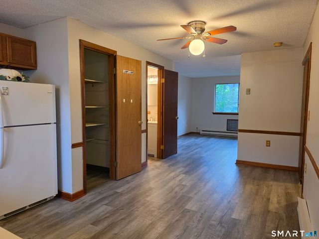 1568 Meriden Road 4C, Waterbury, CT 06705
