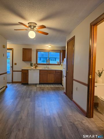 1568 Meriden Road 4C, Waterbury, CT 06705