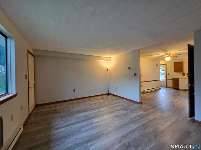 1568 Meriden Road 4C, Waterbury, CT 06705