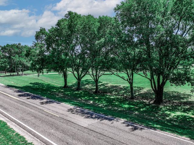2341 FM 2649, Lone Oak, TX 75453