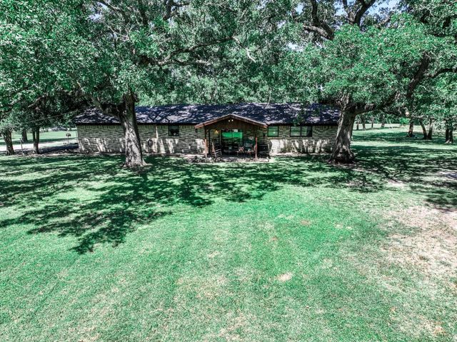 2341 FM 2649, Lone Oak, TX 75453