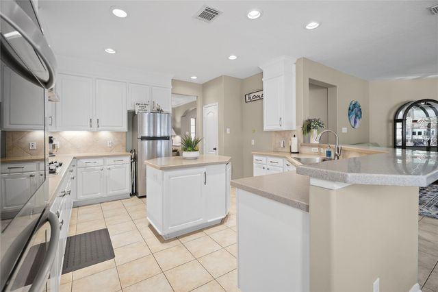 606 Biscayne Bend Lane, League City, TX 77573