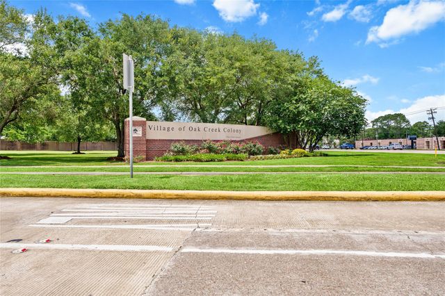 606 Biscayne Bend Lane, League City, TX 77573