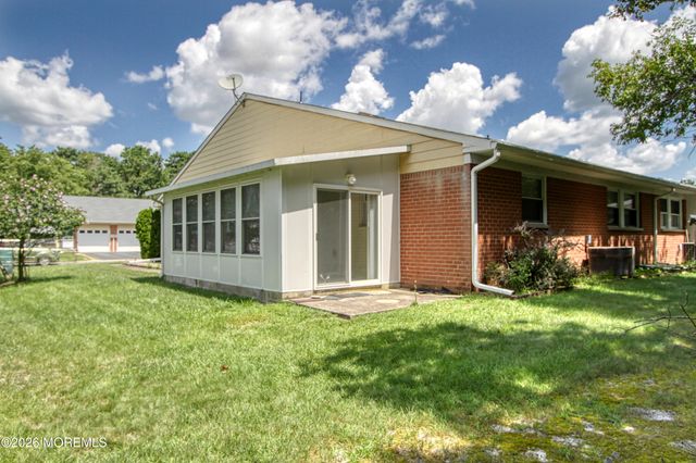 14 Monmouth Lane B, Whiting, NJ 08759