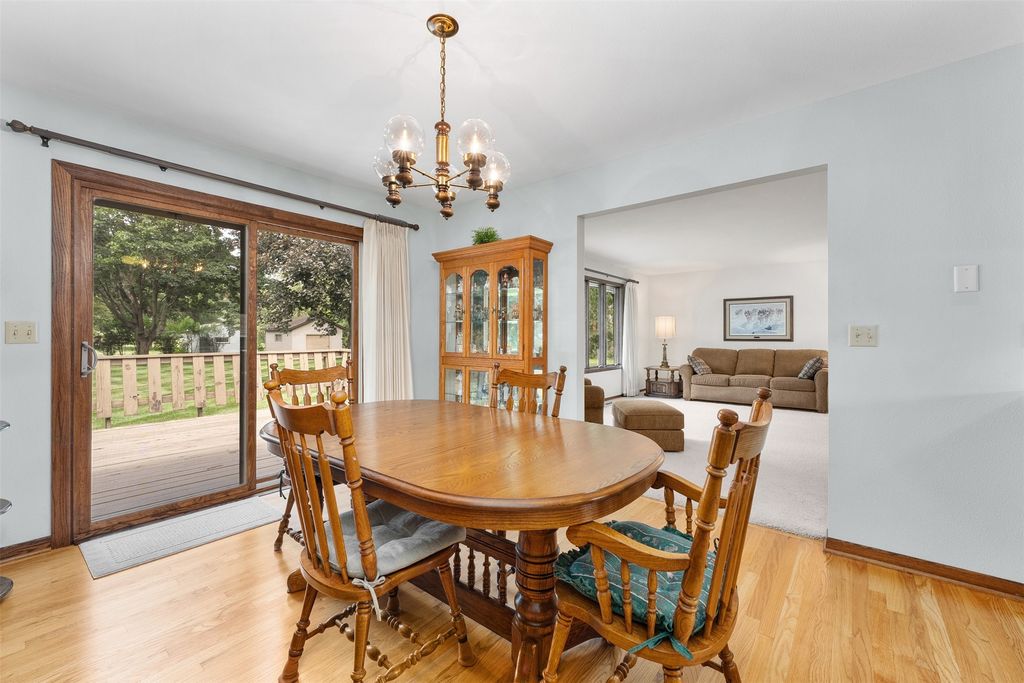 Image 13 of property listing at 2728 E Deblene Lane, Eau Claire, WI 54703