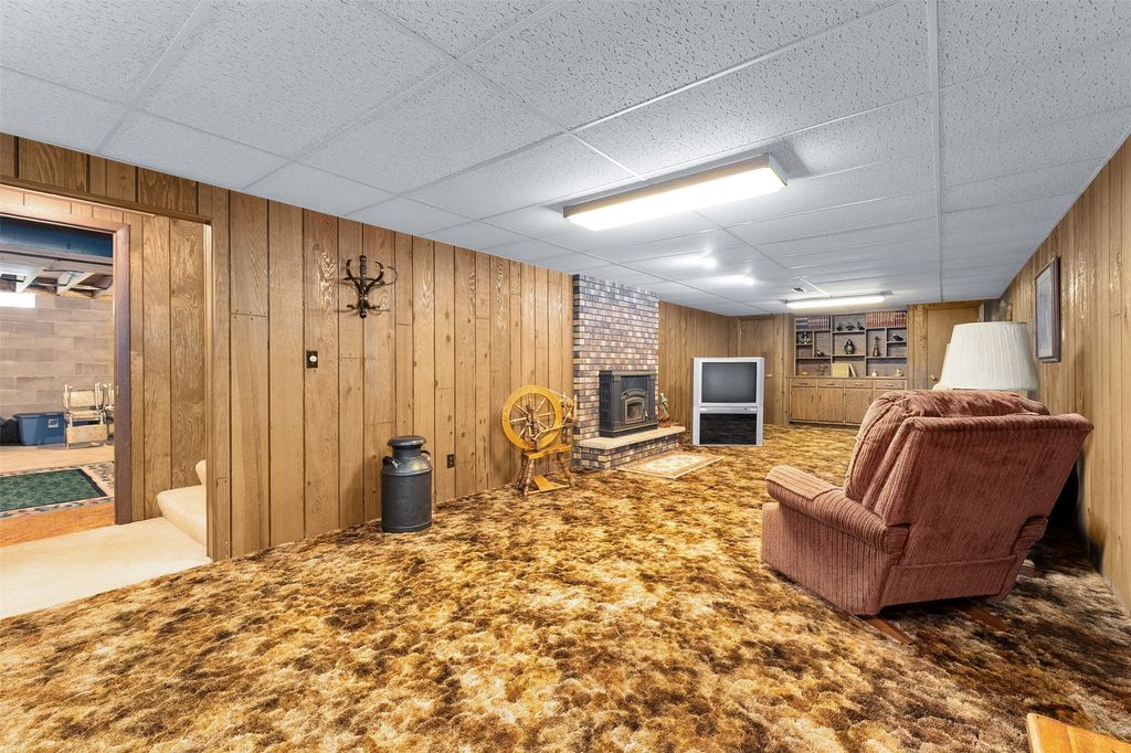 Image 29 of property listing at 2728 E Deblene Lane, Eau Claire, WI 54703