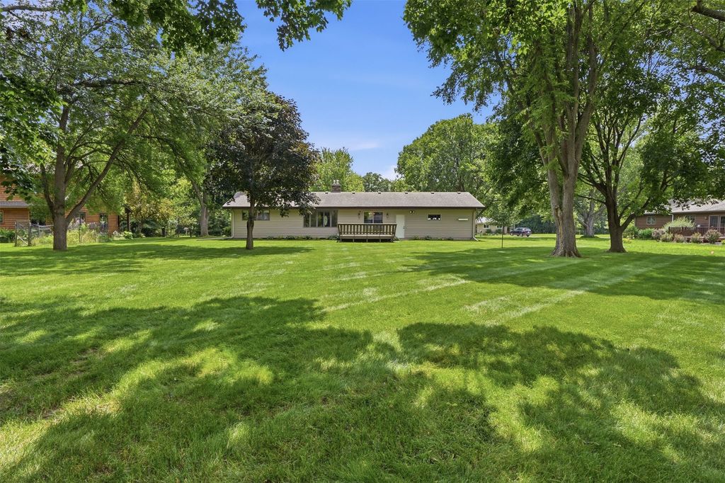 Image 39 of property listing at 2728 E Deblene Lane, Eau Claire, WI 54703