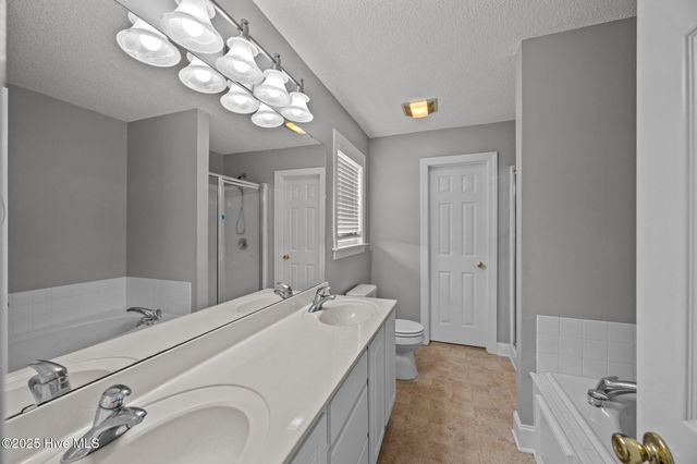 523 Redberry Court, Grimesland, NC 27837