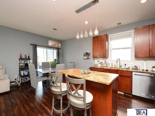 7502 N 107 Avenue N, Omaha, NE 68122