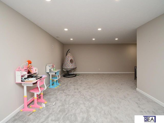 7502 N 107 Avenue N, Omaha, NE 68122