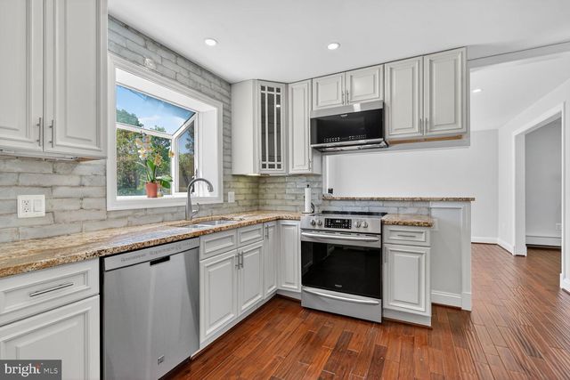 4320 LOYOLA AVE, Alexandria, VA 22304