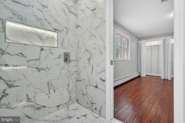 4320 LOYOLA AVE, Alexandria, VA 22304