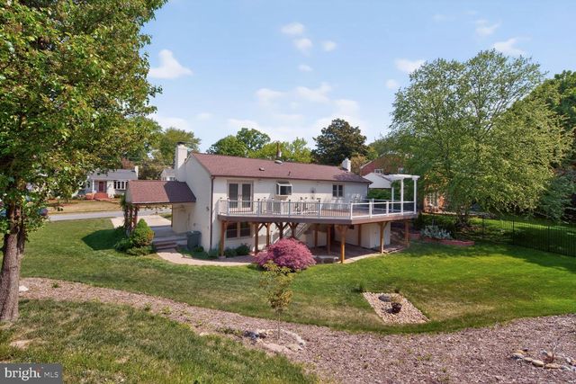 4320 LOYOLA AVE, Alexandria, VA 22304