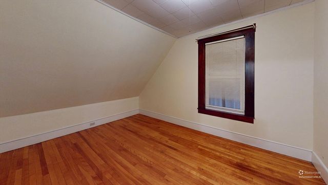 12 Francis 3, Worcester, MA 01606