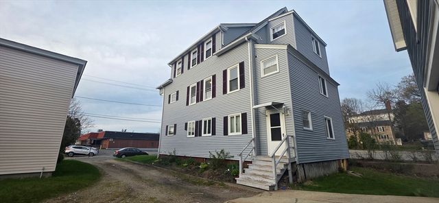 12 Francis 3, Worcester, MA 01606