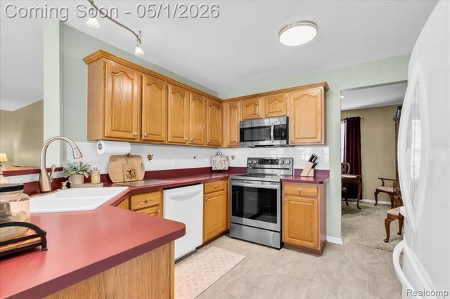 8330 Sherwood Drive, Grand Blanc, MI 48439