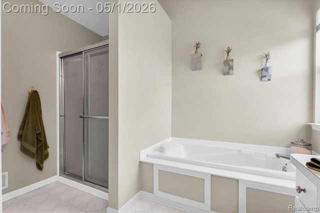 8330 Sherwood Drive, Grand Blanc, MI 48439