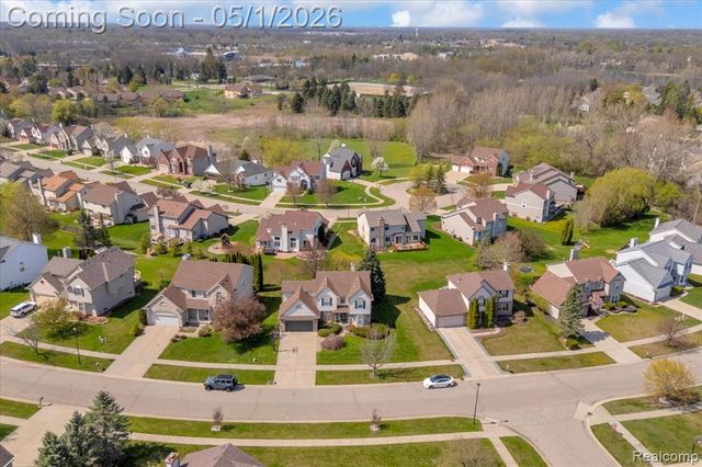 8330 Sherwood Drive, Grand Blanc, MI 48439