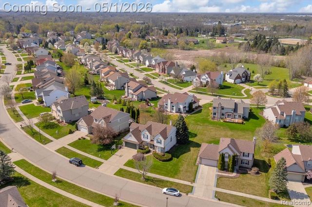 8330 Sherwood Drive, Grand Blanc, MI 48439