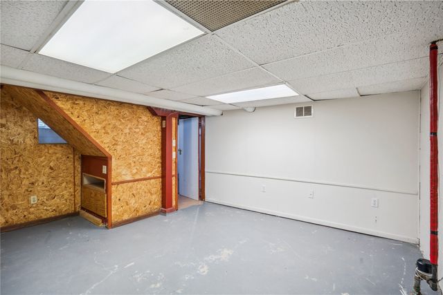 1060 NE 17th Street, Cedar Rapids, IA 52402