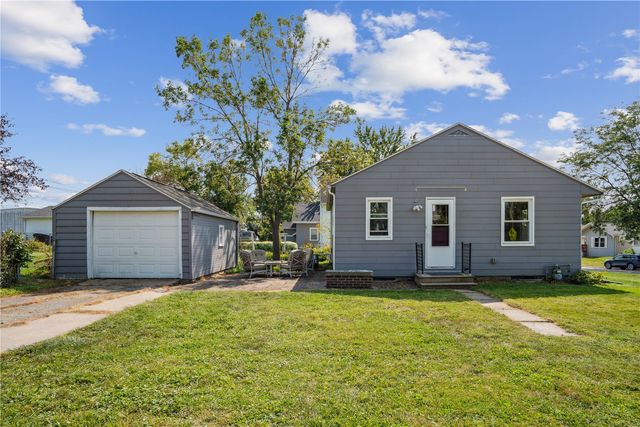 1060 NE 17th Street, Cedar Rapids, IA 52402
