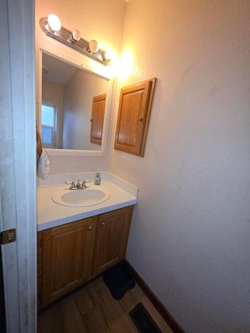 53666 Central Way, La Pine, OR 97739