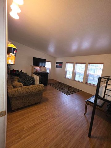 53666 Central Way, La Pine, OR 97739