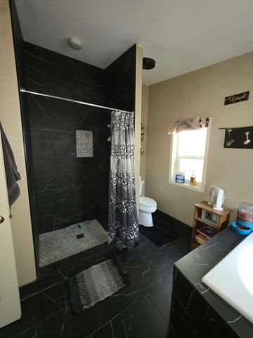 53666 Central Way, La Pine, OR 97739