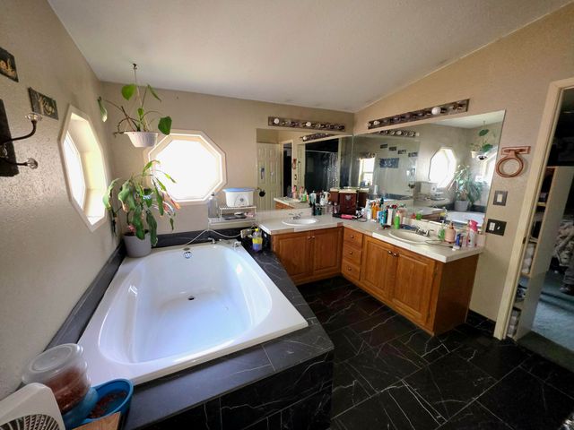 53666 Central Way, La Pine, OR 97739