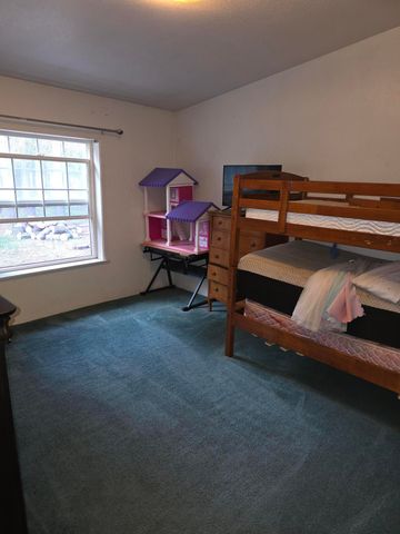 53666 Central Way, La Pine, OR 97739