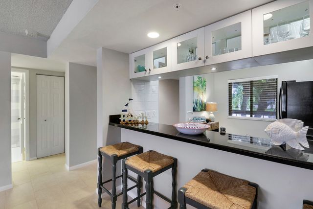 1601 Marina Isle Way 202, Jupiter, FL 33477