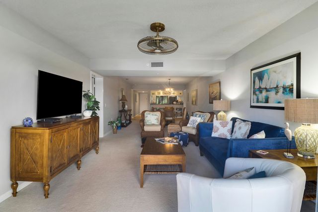 1601 Marina Isle Way 202, Jupiter, FL 33477