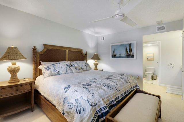 1601 Marina Isle Way 202, Jupiter, FL 33477
