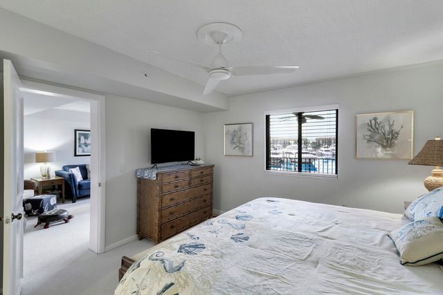 1601 Marina Isle Way 202, Jupiter, FL 33477