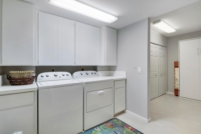 1601 Marina Isle Way 202, Jupiter, FL 33477