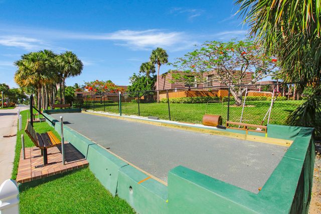1601 Marina Isle Way 202, Jupiter, FL 33477